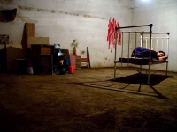 18_2006-installation-in-a-prison-cell-varius-materials-4th-triennale-marmara-university-instabul.jpg